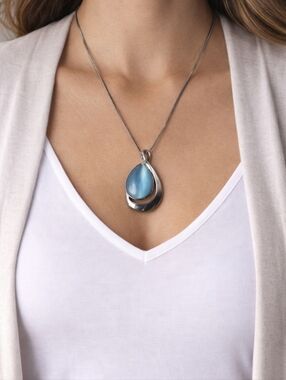 Lia Sophia Blue Cat Eye Teardrop Pendant Necklace Silver Tone Swirl Adjustable